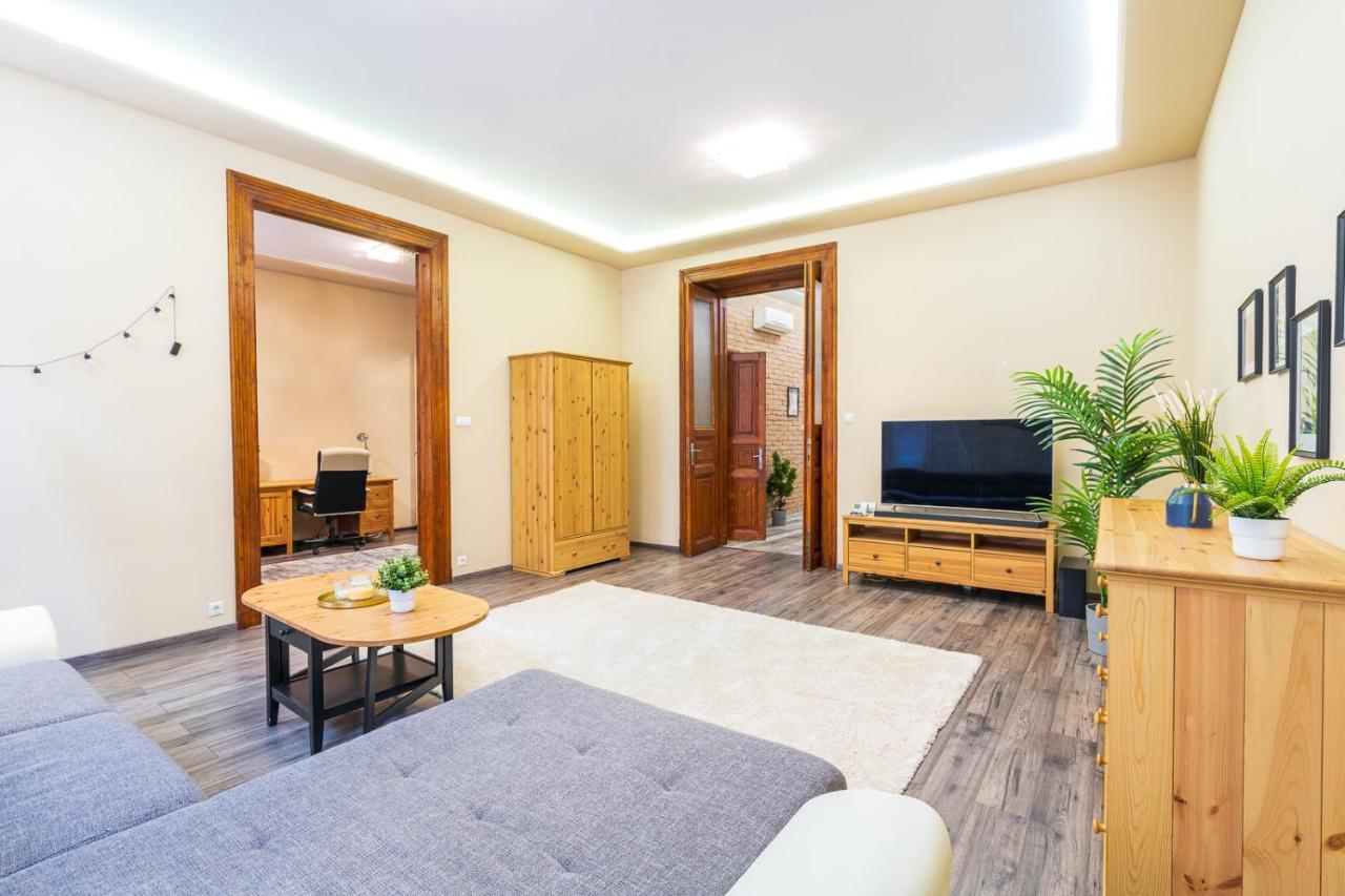 Apartament Vibrant And Spacious Downtown Flat